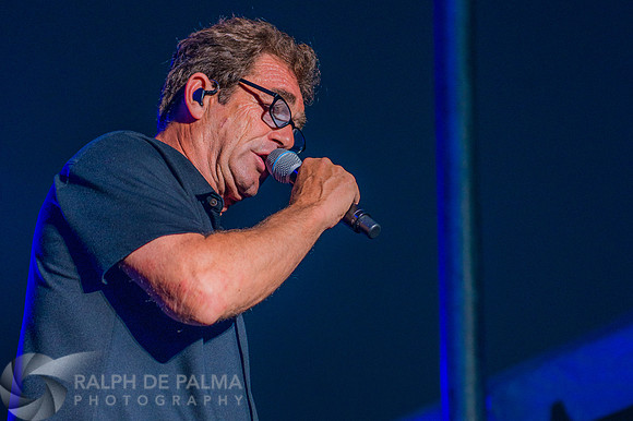 Huey Lewis