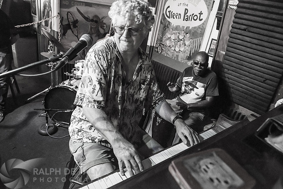 Barry Cuda at the Parrot