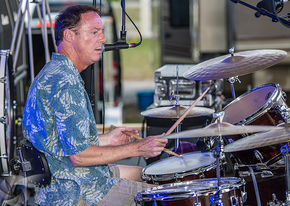 Howard Livingston