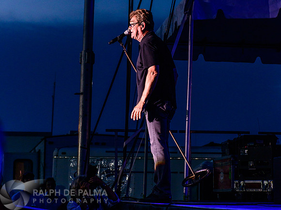 Huey Lewis